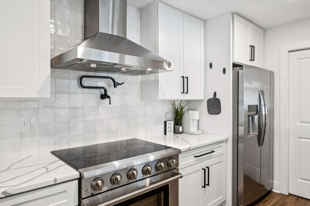 2432 Kelly Lake Drive