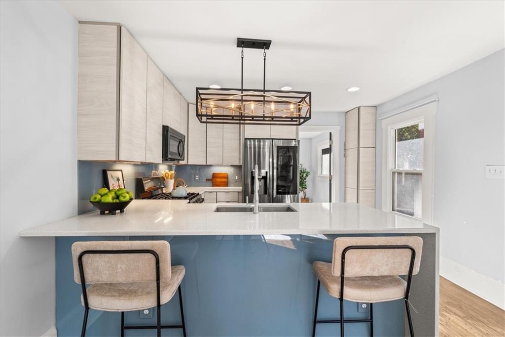 308 Mcpherson Place SE