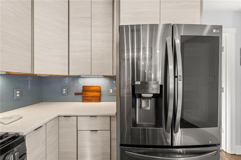 308 Mcpherson Place SE