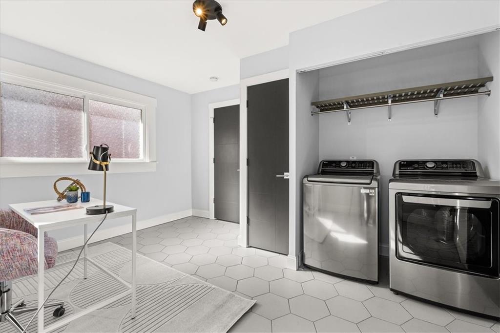 308 Mcpherson Place SE