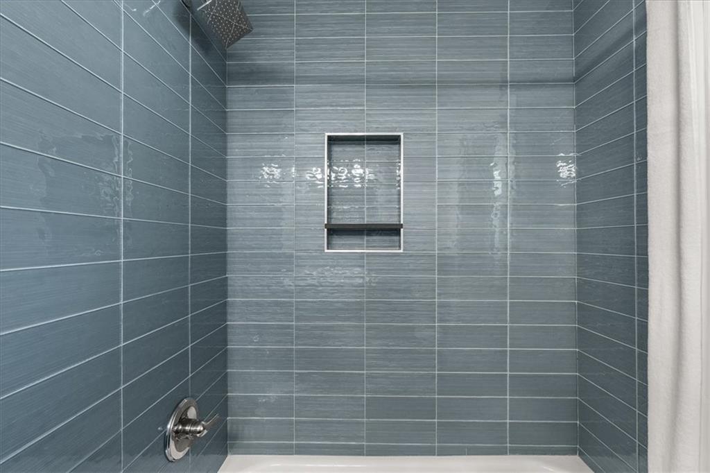 308 Mcpherson Place SE