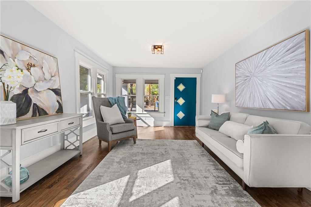 308 Mcpherson Place SE