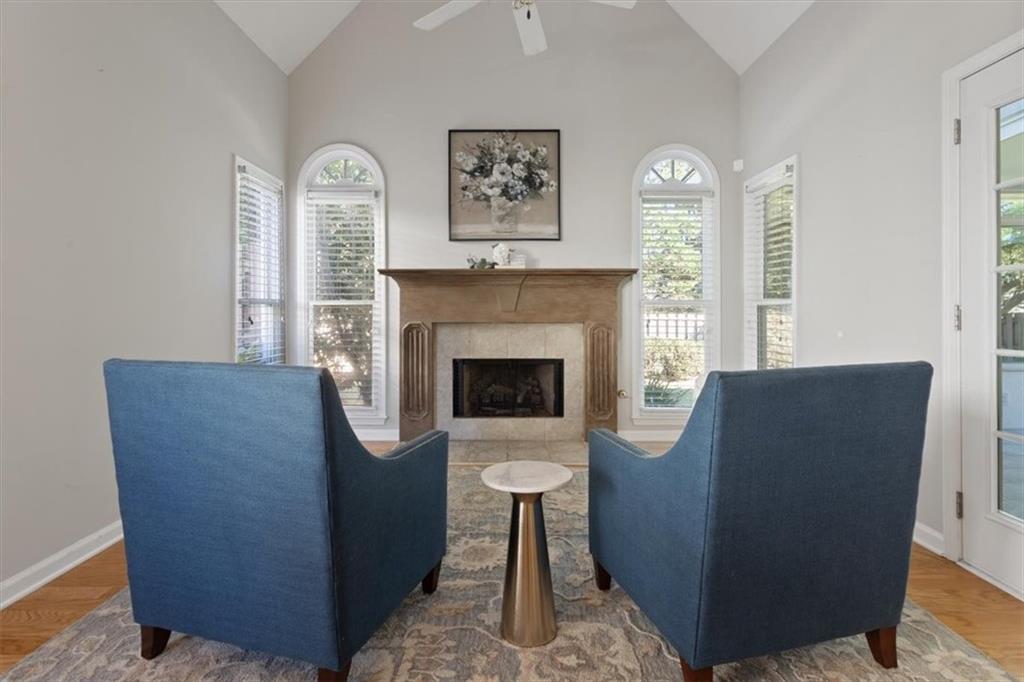 1262 Parkview Lane NW