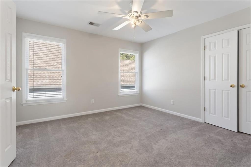 1262 Parkview Lane NW