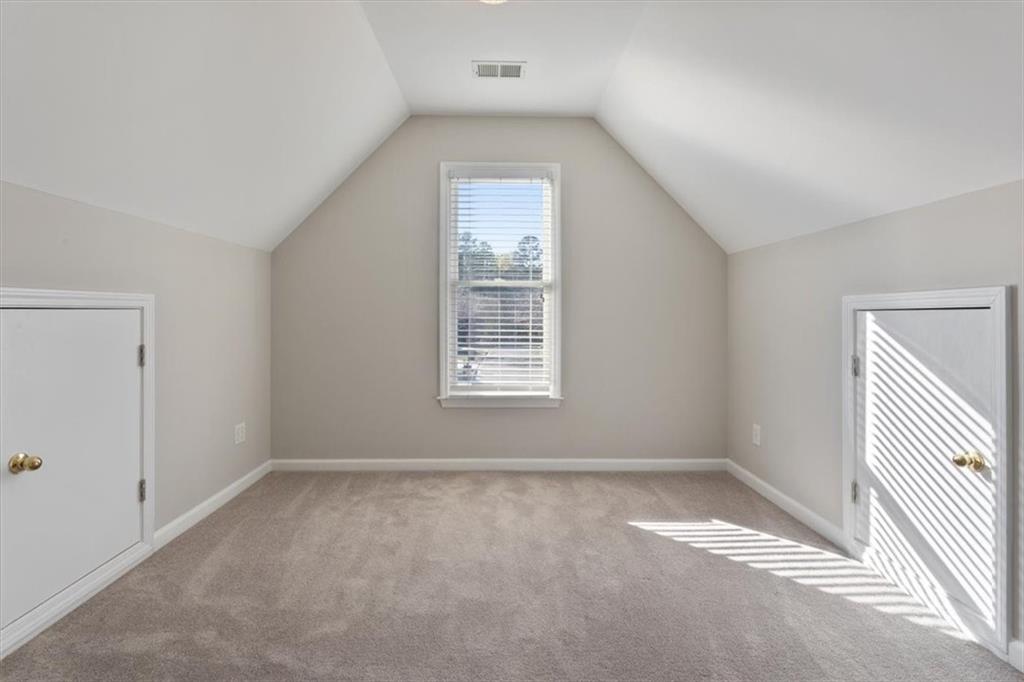 1262 Parkview Lane NW