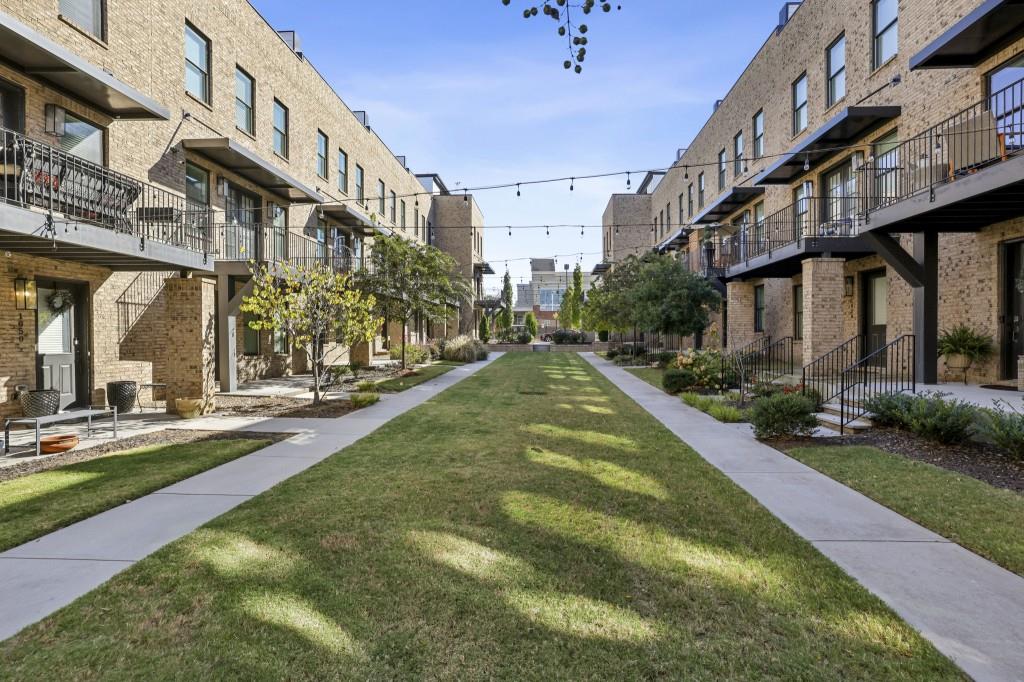 1024 Robert Smalls Way