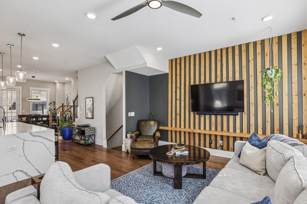 1024 Robert Smalls Way