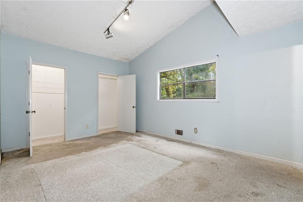 767 Starmist Court NE