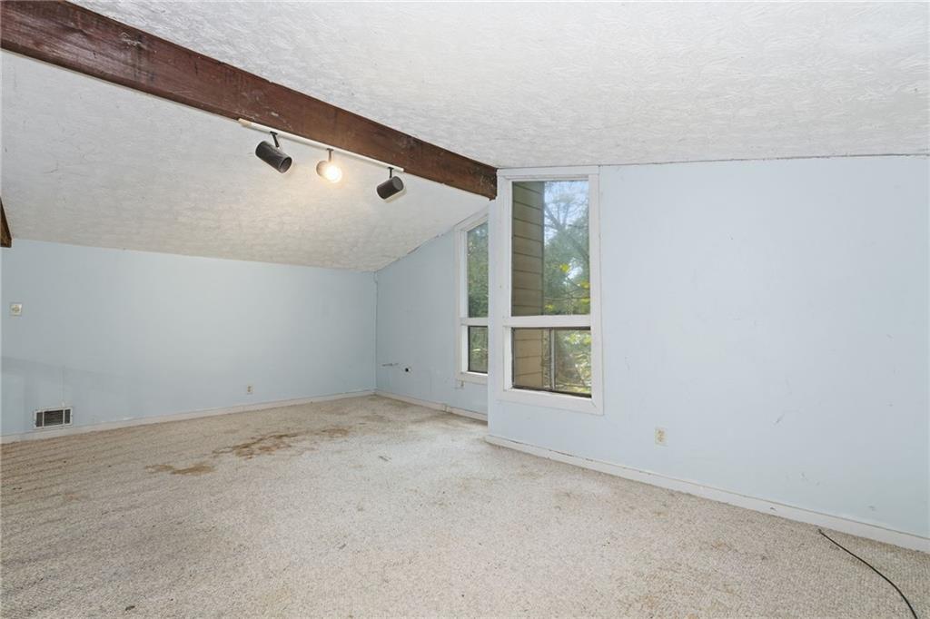 767 Starmist Court NE