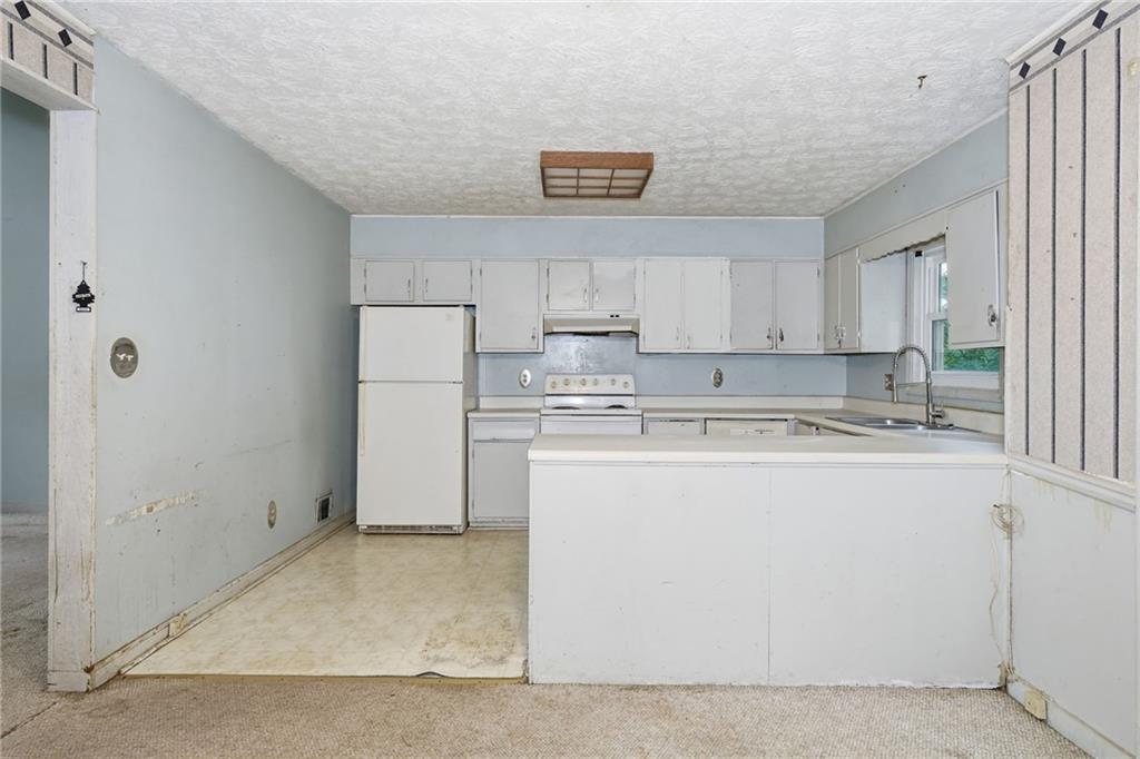 767 Starmist Court NE