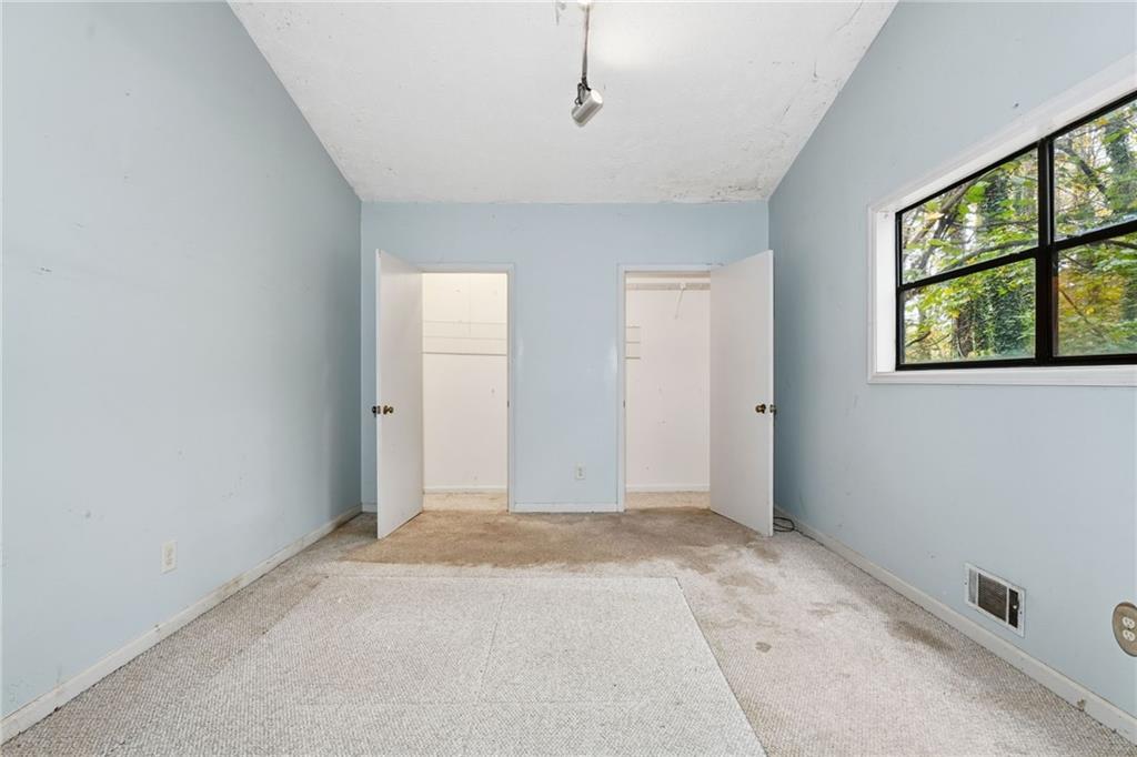 767 Starmist Court NE