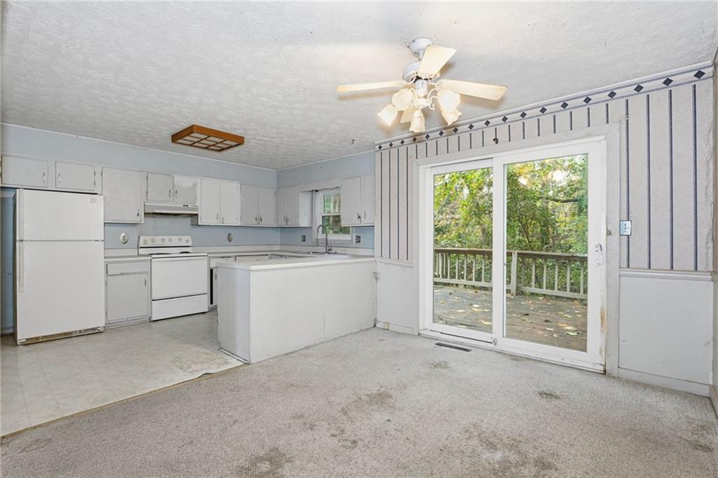 767 Starmist Court NE