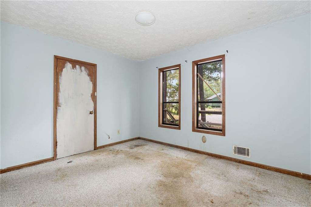 767 Starmist Court NE