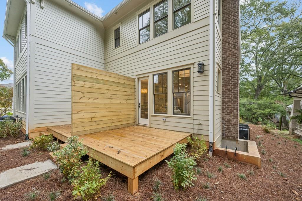 541 Oakland Avenue SE Unit A