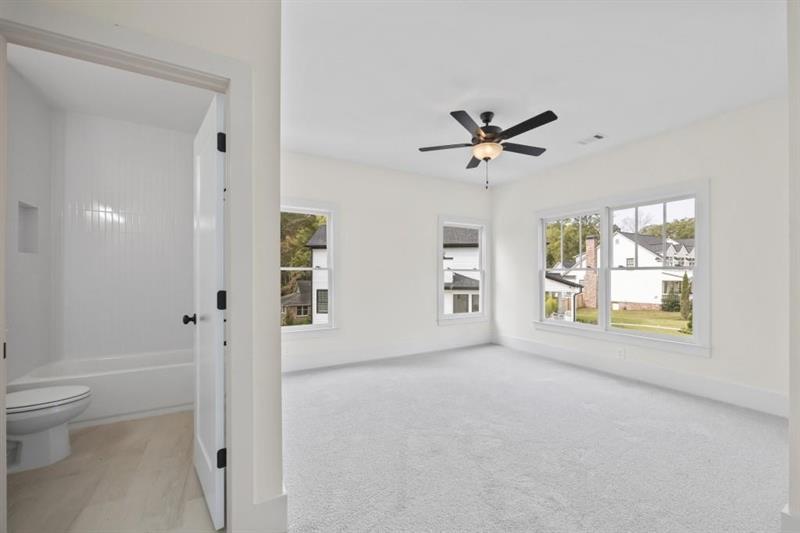 611 Foster Park Lane