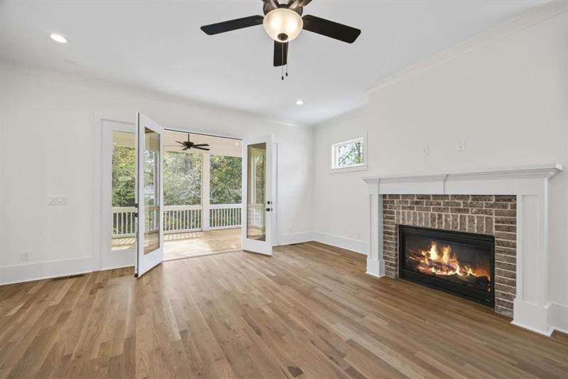 611 Foster Park Lane