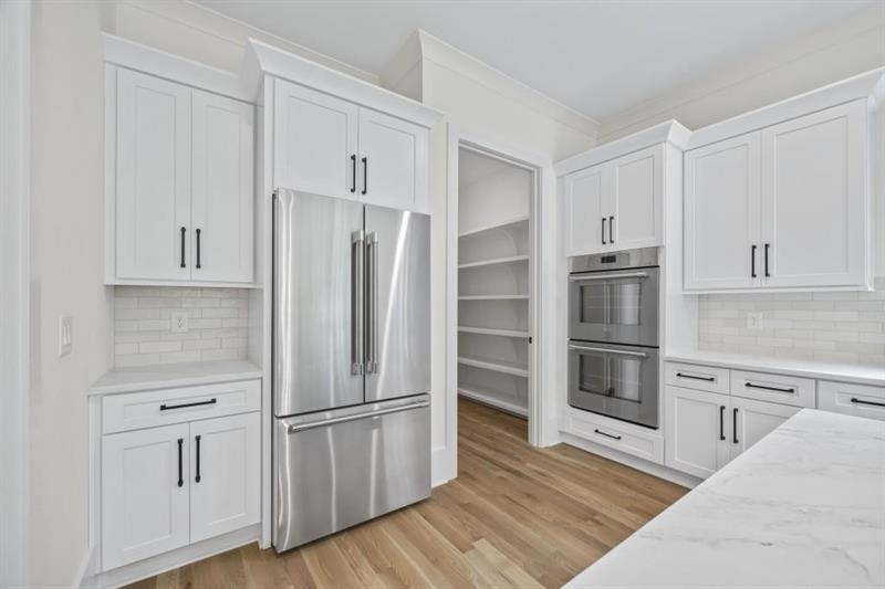 611 Foster Park Lane