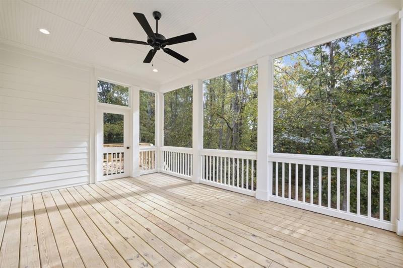 611 Foster Park Lane