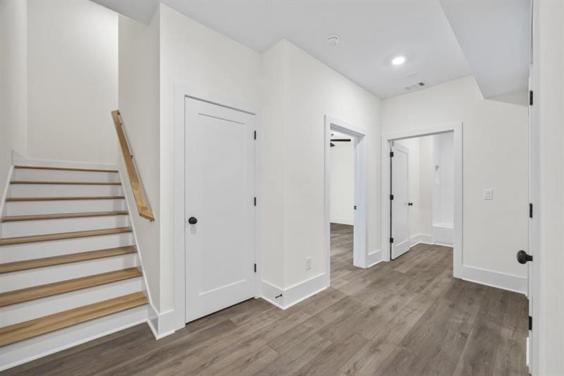 611 Foster Park Lane