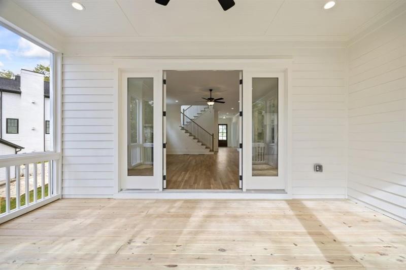 611 Foster Park Lane