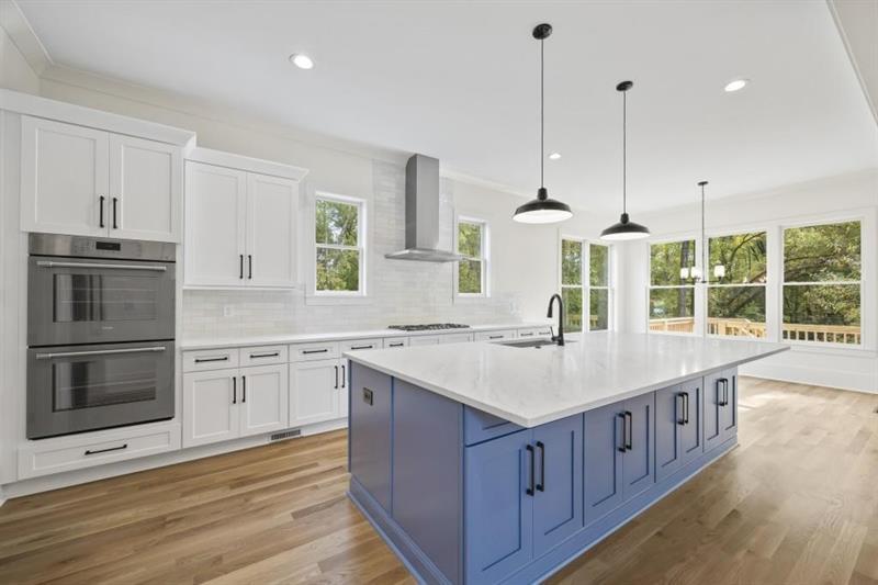 611 Foster Park Lane