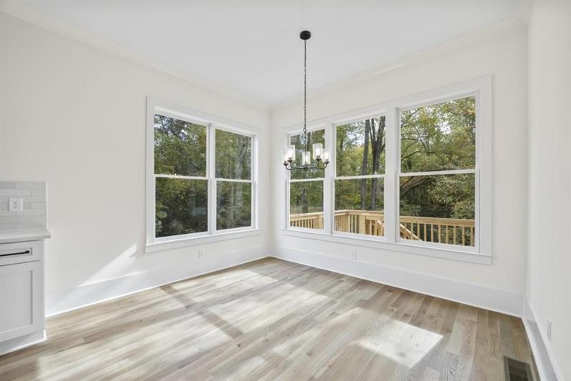 611 Foster Park Lane