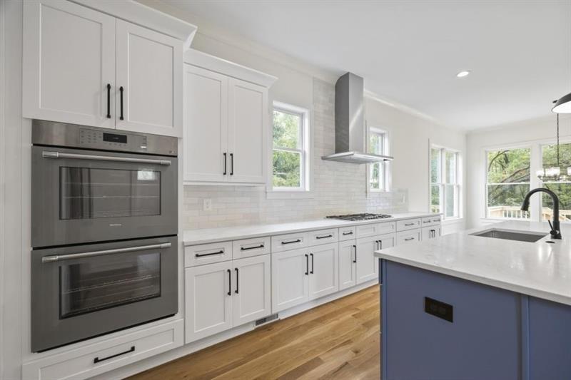 611 Foster Park Lane