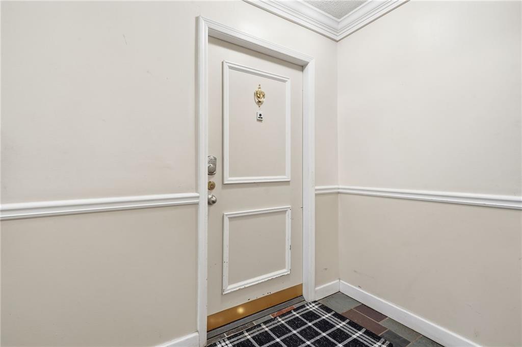 6851 Roswell Road Unit H29