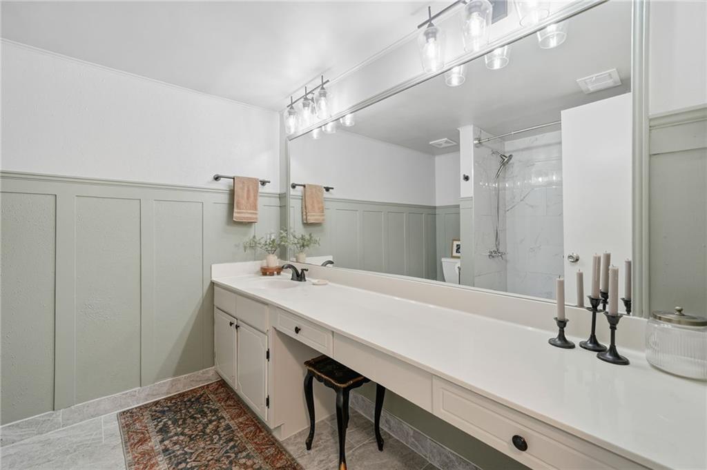 6851 Roswell Road Unit H29