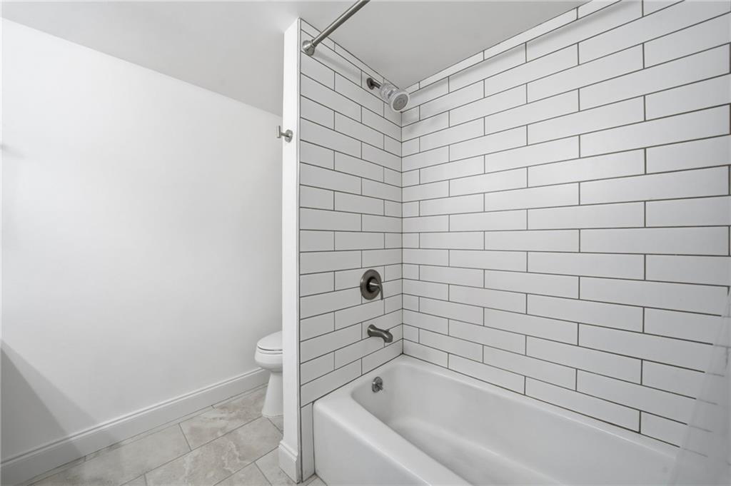 6851 Roswell Road Unit H29