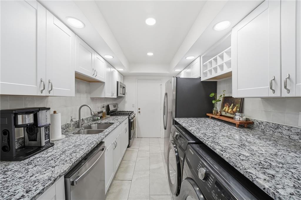 6851 Roswell Road Unit H29