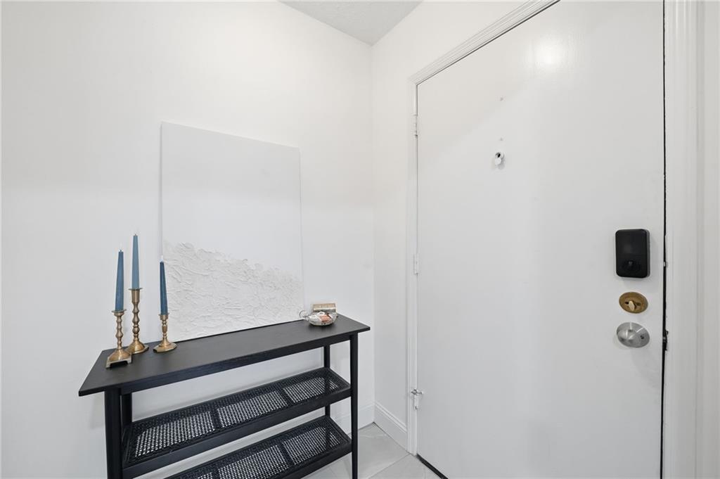 6851 Roswell Road Unit H29