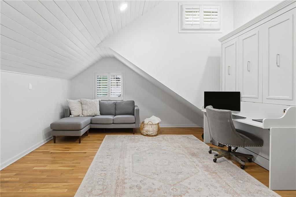 2584 Porchside Place SE