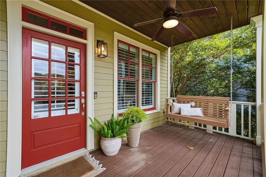 2584 Porchside Place SE