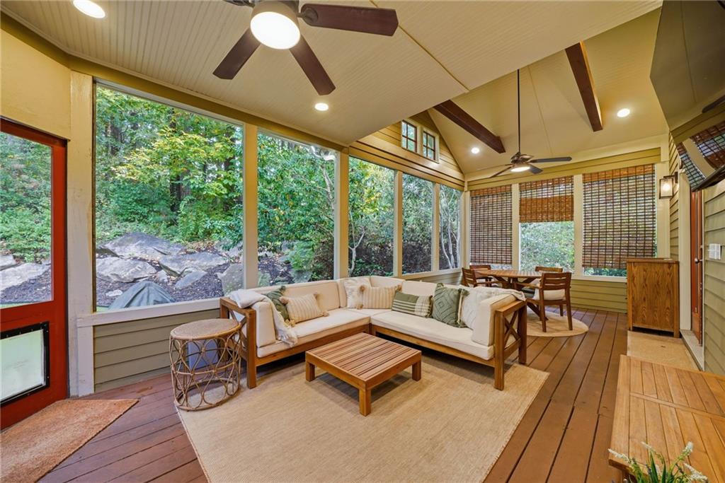 2584 Porchside Place SE