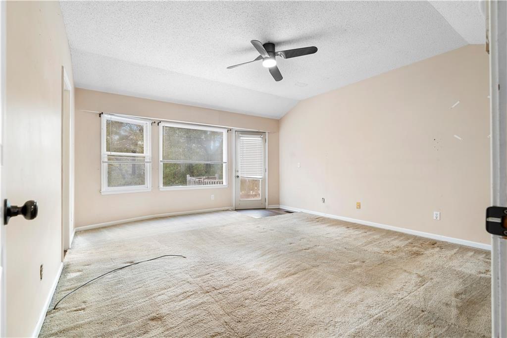 3177 Spring Lake Drive NE