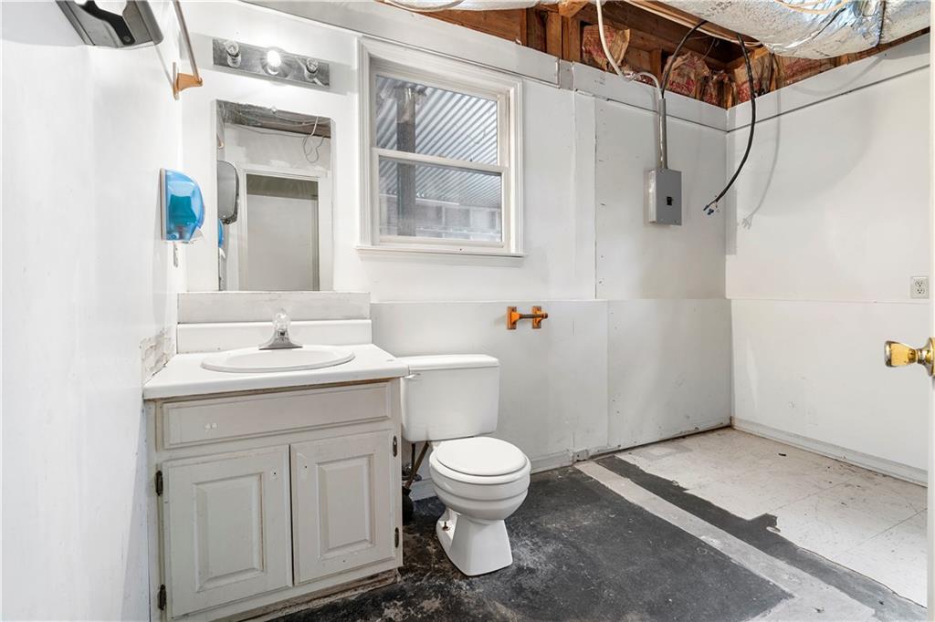 3177 Spring Lake Drive NE