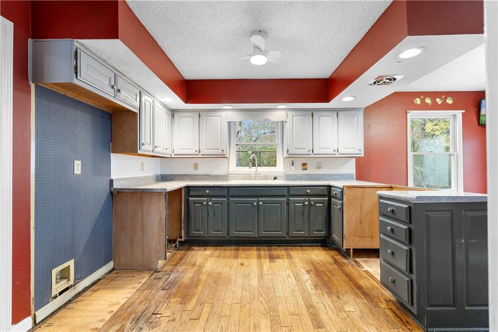 3177 Spring Lake Drive NE