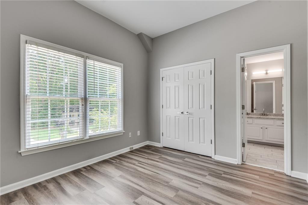 2251 N Shallowford Road