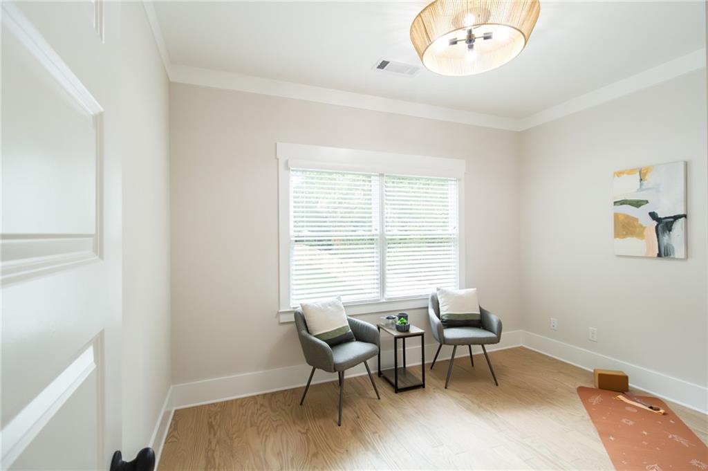 507 Casanova Street SE