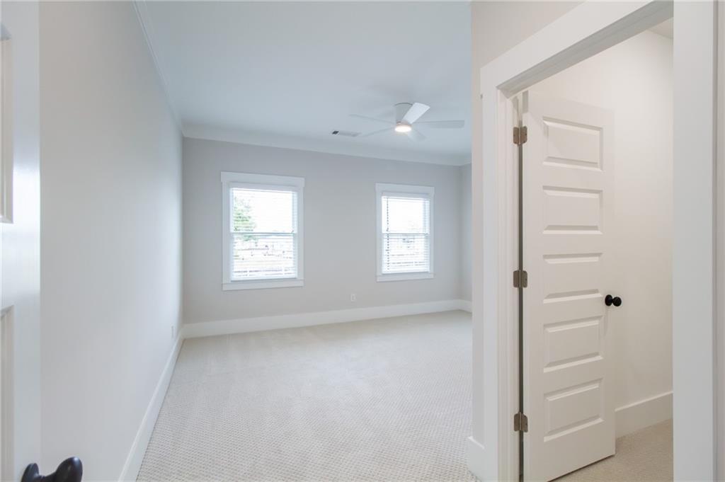 507 Casanova Street SE