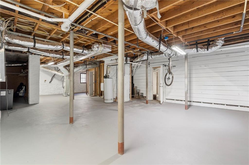 1605 Johnson Road NE