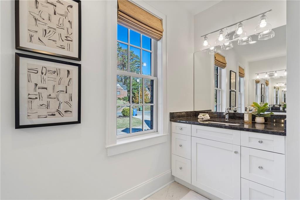 1605 Johnson Road NE