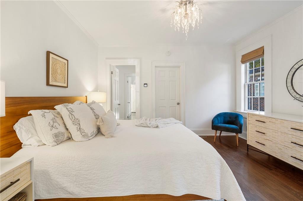 1605 Johnson Road NE