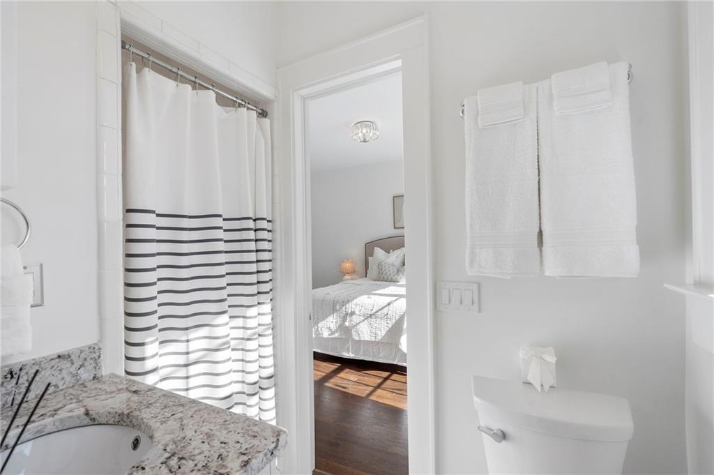 1605 Johnson Road NE