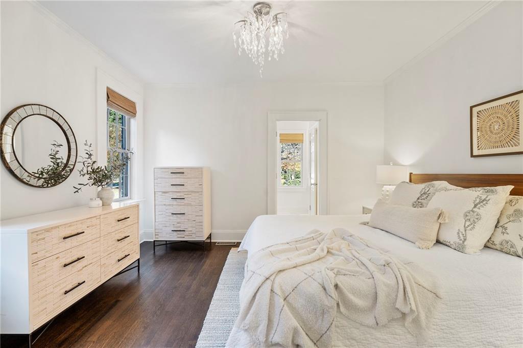 1605 Johnson Road NE