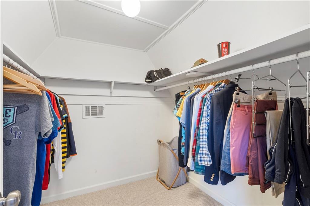 1605 Johnson Road NE