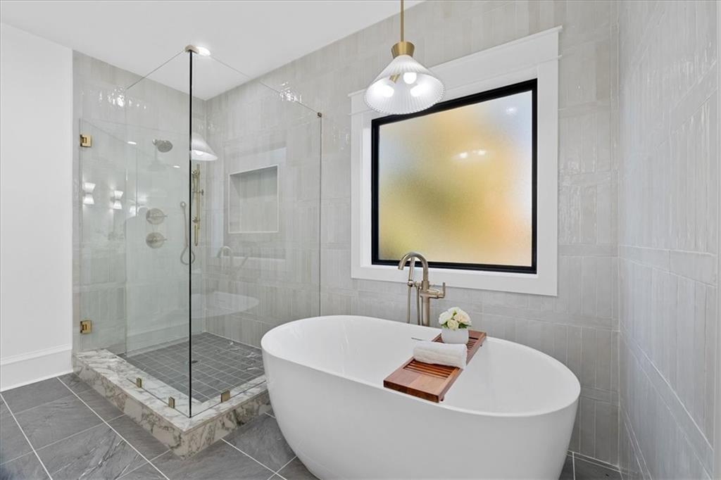 247 Greenwood Circle