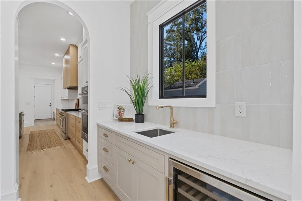 247 Greenwood Circle