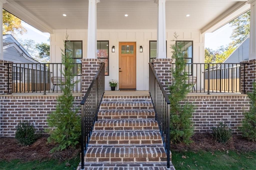 247 Greenwood Circle